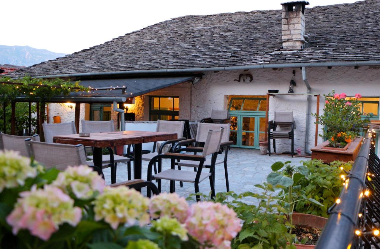 Stone City Hostel Gjirokastra Kültér fotó