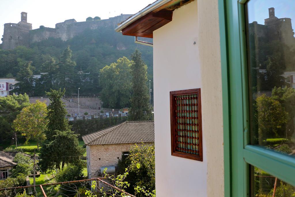 Stone City Hostel Gjirokastra Kültér fotó