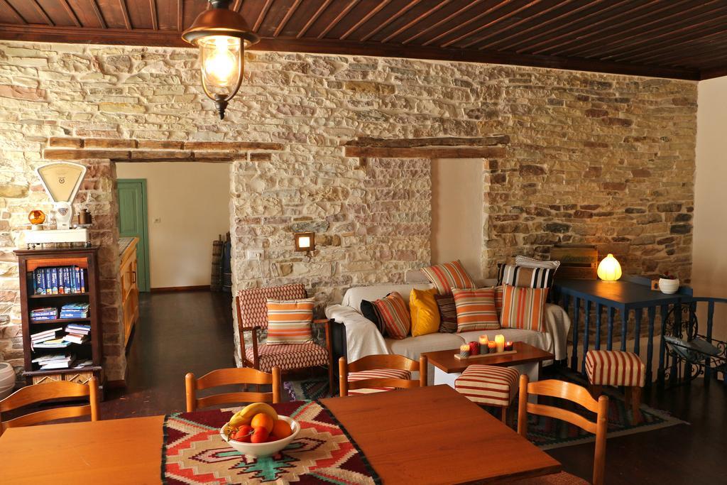Stone City Hostel Gjirokastra Kültér fotó